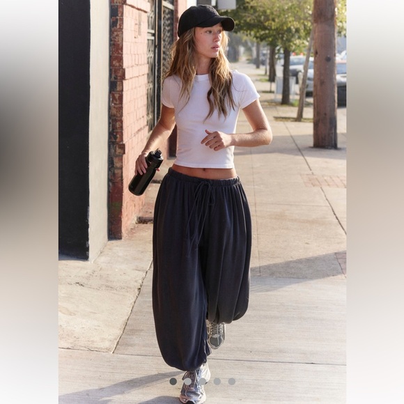 FP Movement by Free People Pants - Free people movement, black momentum, balloons pants size XS